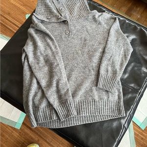 Daisy Fuentes Petite Large Sweater Grey